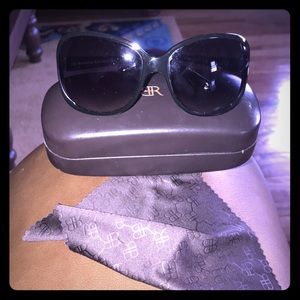 BANANA REPUBLIC SUNGLASSES